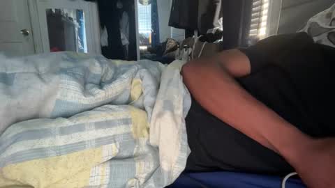 Snapshot of theeshooterr chatting on October 2025 05:08:01 PM theeshooterr online show from October 2025 05:08:01 PM