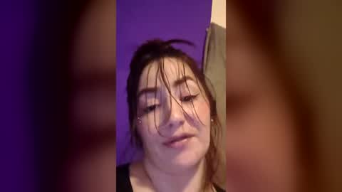 Snapshot of theesweetestshygrl1 chatting on July 2026 02:33:01 AM theesweetestshygrl1 online show from July 2026 02:33:01 AM