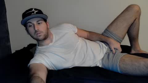 Snapshot of theetwohander chatting on February 2025 01:41:01 AM Theetwohander online show from February 2025 01:41:01 AM