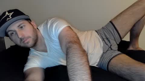 Snapshot of theetwohander chatting on February 2025 01:13:01 AM Theetwohander online show from February 2025 01:13:01 AM