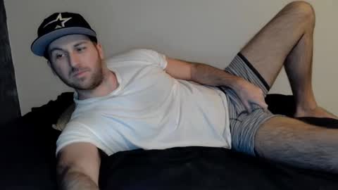 Snapshot of theetwohander chatting on February 2025 12:37:01 AM Theetwohander online show from February 2025 12:37:01 AM