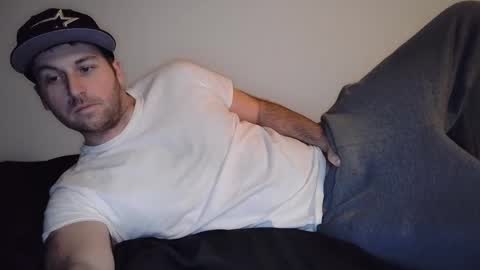 Snapshot of theetwohander chatting on March 2025 03:34:02 AM Theetwohander online show from March 2025 03:34:02 AM