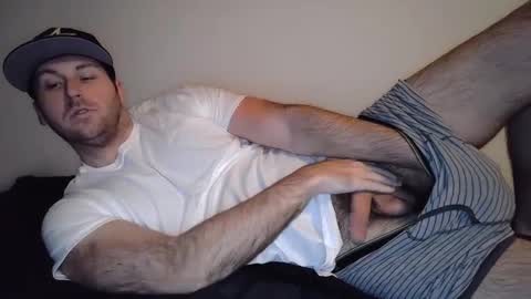 Snapshot of theetwohander chatting on March 2025 11:48:01 AM Theetwohander online show from March 2025 11:48:01 AM