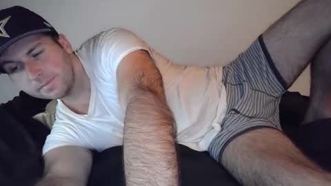 Snapshot of theetwohander chatting on October 2025 02:01:01 AM Theetwohander online show from October 2025 02:01:01 AM