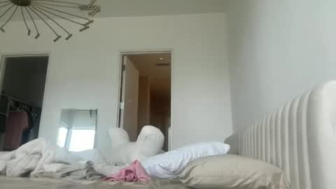 Alyssa Rhoades online show from July 2026 04:55:01 PM