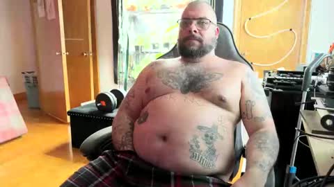 Snapshot of thefreemike31 chatting on April 2026 02:46:02 PM Sid Vicious online show from April 2026 02:46:02 PM