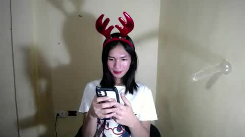 Snapshot of thegirlyouneedxoxo chatting on December 2025 05:05:01 AM thegirlyouneedxoxo online show from December 2025 05:05:01 AM