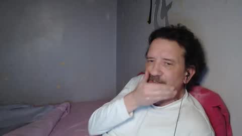 Snapshot of thegreeneyes95 chatting on January 2026 11:31:02 PM Green online show from January 2026 11:31:02 PM