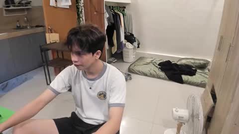 Green online show from October 2025 10:21:02 PM