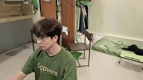 Green online show from November 2025 03:01:02 PM