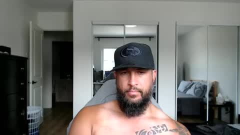Snapshot of thehawaiian93 chatting on June 2026 10:37:01 PM thehawaiian93 online show from June 2026 10:37:01 PM