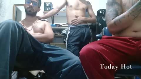 thehousedog online show from February 2026 04:27:01 AM