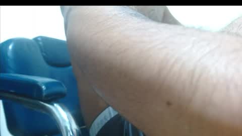 thehousedog online show from May 2026 02:00:01 PM