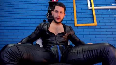 Snapshot of theian26 chatting on December 2024 10:45:01 PM Ian Deniel online show from December 2024 10:45:01 PM