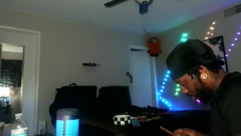 IXMCOUPLE444 online show from November 2025 09:15:01 PM