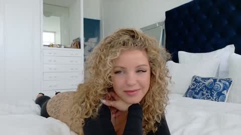 Lily Marie online show from January 2026 06:53:01 PM