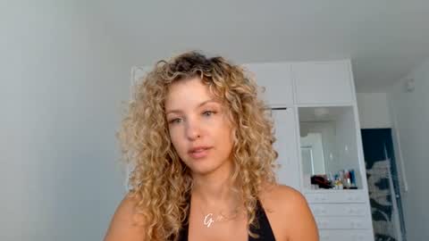 Lily Marie online show from June 2026 09:03:02 PM