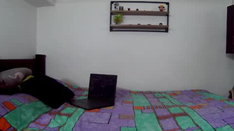 theking11220 online show from September 2025 06:46:02 AM