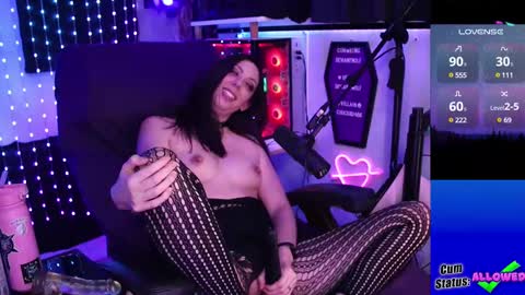 Snapshot of thekittengirlnix chatting on February 2025 07:17:01 AM Nix online show from February 2025 07:17:01 AM