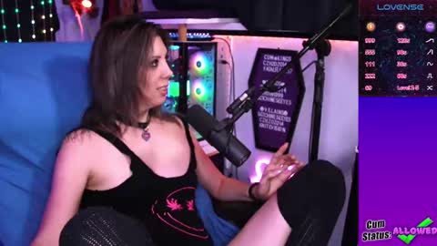 Snapshot of thekittengirlnix chatting on October 2025 02:09:02 AM Nix online show from October 2025 02:09:02 AM