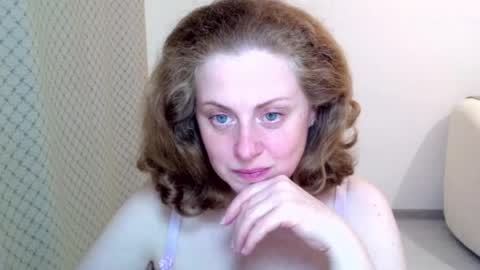 Ella online show from May 2026 06:36:02 PM