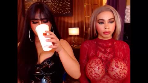 Paula online show from May 2026 07:00:01 PM