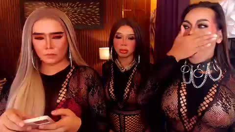 Paula online show from June 2026 10:30:02 PM