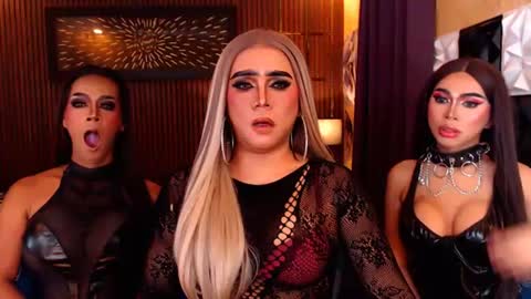 Paula online show from June 2026 02:16:02 PM