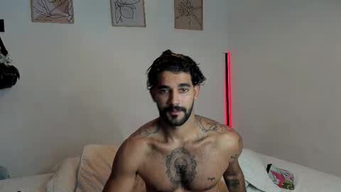 Snapshot of thelovers666 chatting on January 2026 04:23:02 PM Evangeline and Asaf online show from January 2026 04:23:02 PM