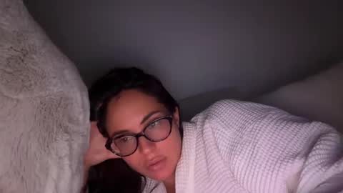 Lovepu7584 online show from November 2025 02:14:01 AM