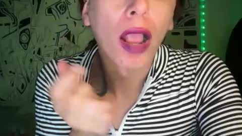 Lucy Lucy online show from November 2025 11:52:01 PM