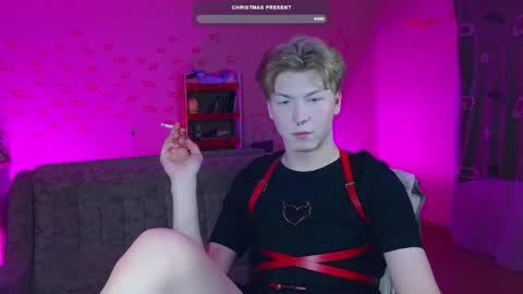 Snapshot of themikesever chatting on December 2024 01:21:01 AM Sever online show from December 2024 01:21:01 AM