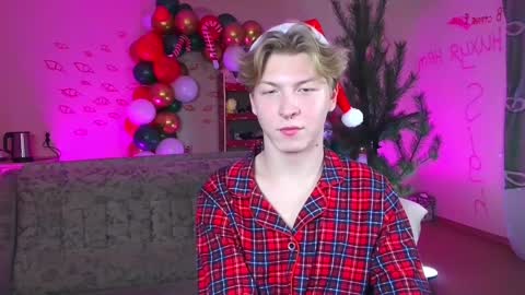 Snapshot of themikesever chatting on December 2024 08:12:02 PM Sever online show from December 2024 08:12:02 PM