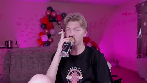 Snapshot of themikesever chatting on January 2025 09:02:01 AM Sever online show from January 2025 09:02:01 AM