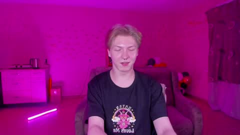 Snapshot of themikesever chatting on January 2025 06:17:02 PM Sever online show from January 2025 06:17:02 PM