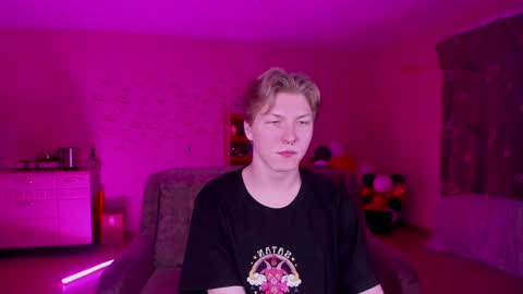 Snapshot of themikesever chatting on January 2025 09:19:02 PM Sever online show from January 2025 09:19:02 PM