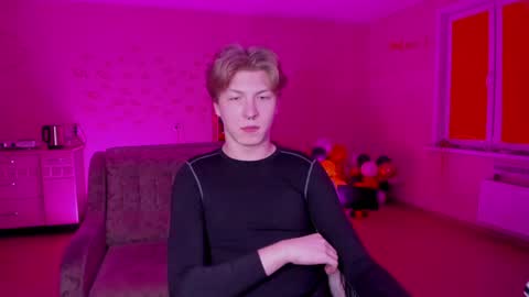 Snapshot of themikesever chatting on February 2025 09:07:02 PM Sever online show from February 2025 09:07:02 PM