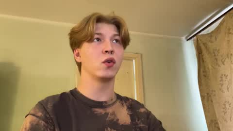 Snapshot of themikesever chatting on September 2025 04:39:02 AM Sever online show from September 2025 04:39:02 AM