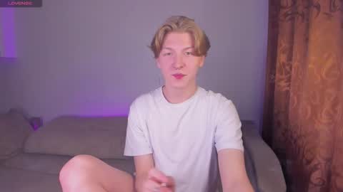 Snapshot of themikesever chatting on October 2025 01:17:02 AM Sever online show from October 2025 01:17:02 AM