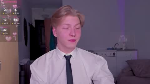 Snapshot of themikesever chatting on November 2025 12:22:01 PM Sever online show from November 2025 12:22:01 PM