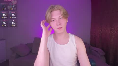 Snapshot of themikesever chatting on April 2026 10:52:02 PM Sever online show from April 2026 10:52:02 PM
