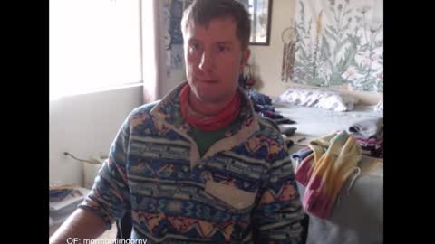 Snapshot of themormonman chatting on November 2025 09:57:02 PM Daisy and Tim online show from November 2025 09:57:02 PM