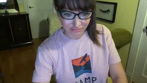 Snapshot of themrsnelson chatting on November 2025 07:52:01 AM Cach Nelson online show from November 2025 07:52:01 AM