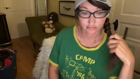 Snapshot of themrsnelson chatting on November 2025 09:02:02 AM Cach Nelson online show from November 2025 09:02:02 AM