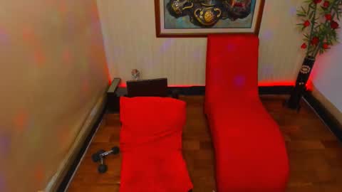 themuscularvenezuelanman online show from June 2026 03:15:02 AM
