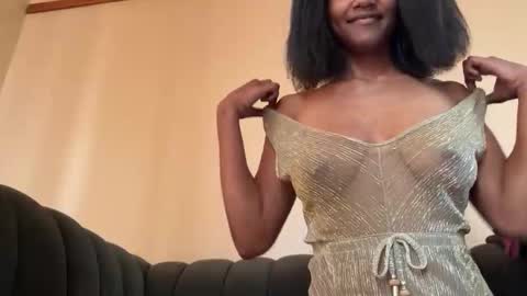 Snapshot of thenymphshow chatting on September 2025 10:18:02 AM thenymphshow online show from September 2025 10:18:02 AM