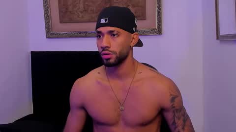 Theo Sky online show from October 2025 10:09:01 PM