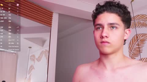 Snapshot of theohawke_ chatting on January 2025 04:52:02 PM THEO- MATEO online show from January 2025 04:52:02 PM