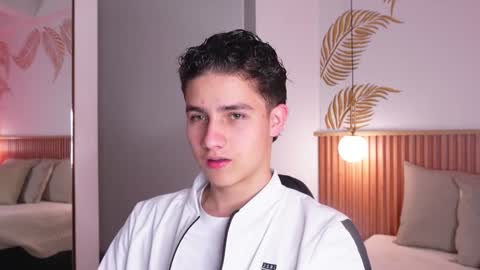 Snapshot of theohawke_ chatting on February 2025 12:57:02 PM THEO- MATEO online show from February 2025 12:57:02 PM