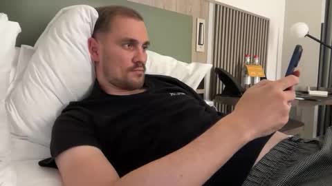 theonetojerkwith online show from November 2025 02:07:02 PM